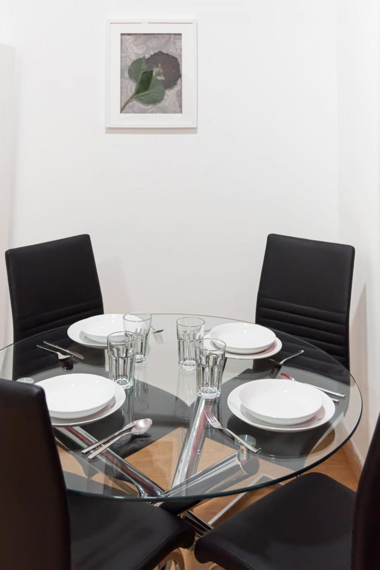 Apartamentos Day Madrid Luna Centro Gran Via Sol Malasana エクステリア 写真