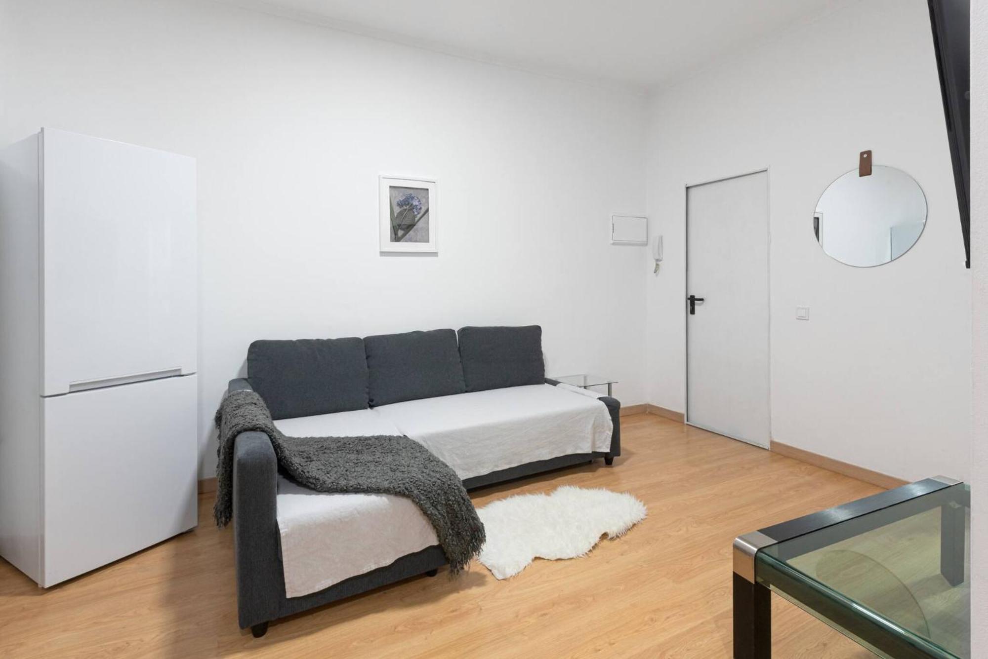 Apartamentos Day Madrid Luna Centro Gran Via Sol Malasana エクステリア 写真