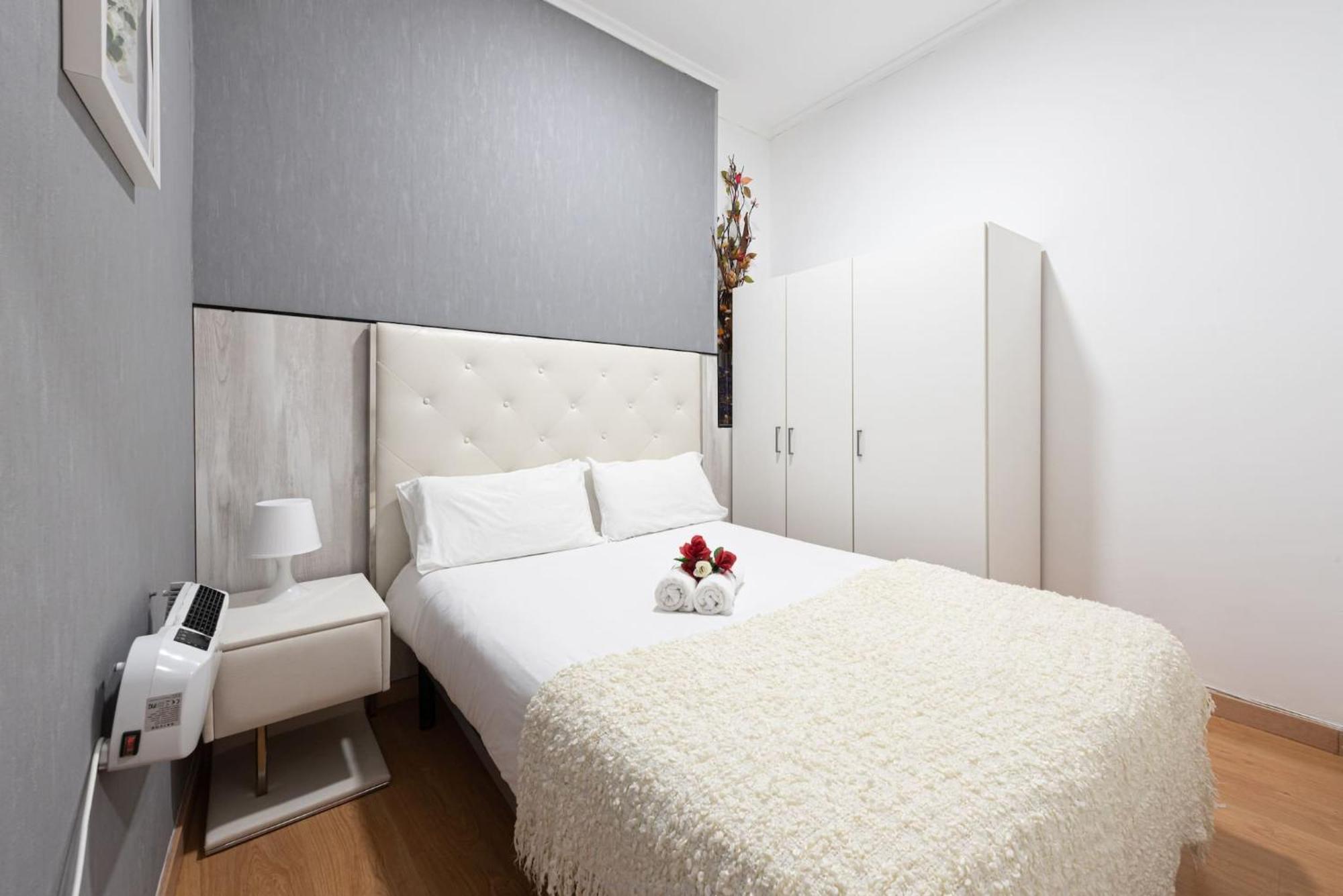 Apartamentos Day Madrid Luna Centro Gran Via Sol Malasana エクステリア 写真