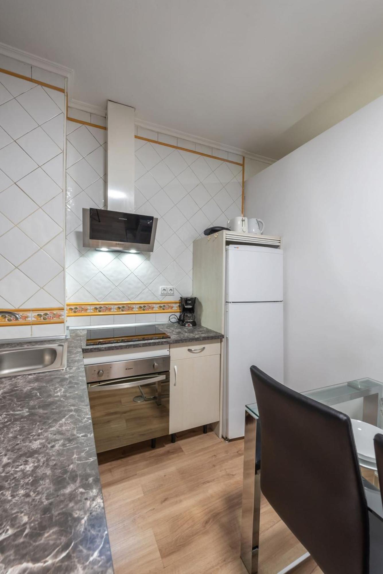 Apartamentos Day Madrid Luna Centro Gran Via Sol Malasana エクステリア 写真