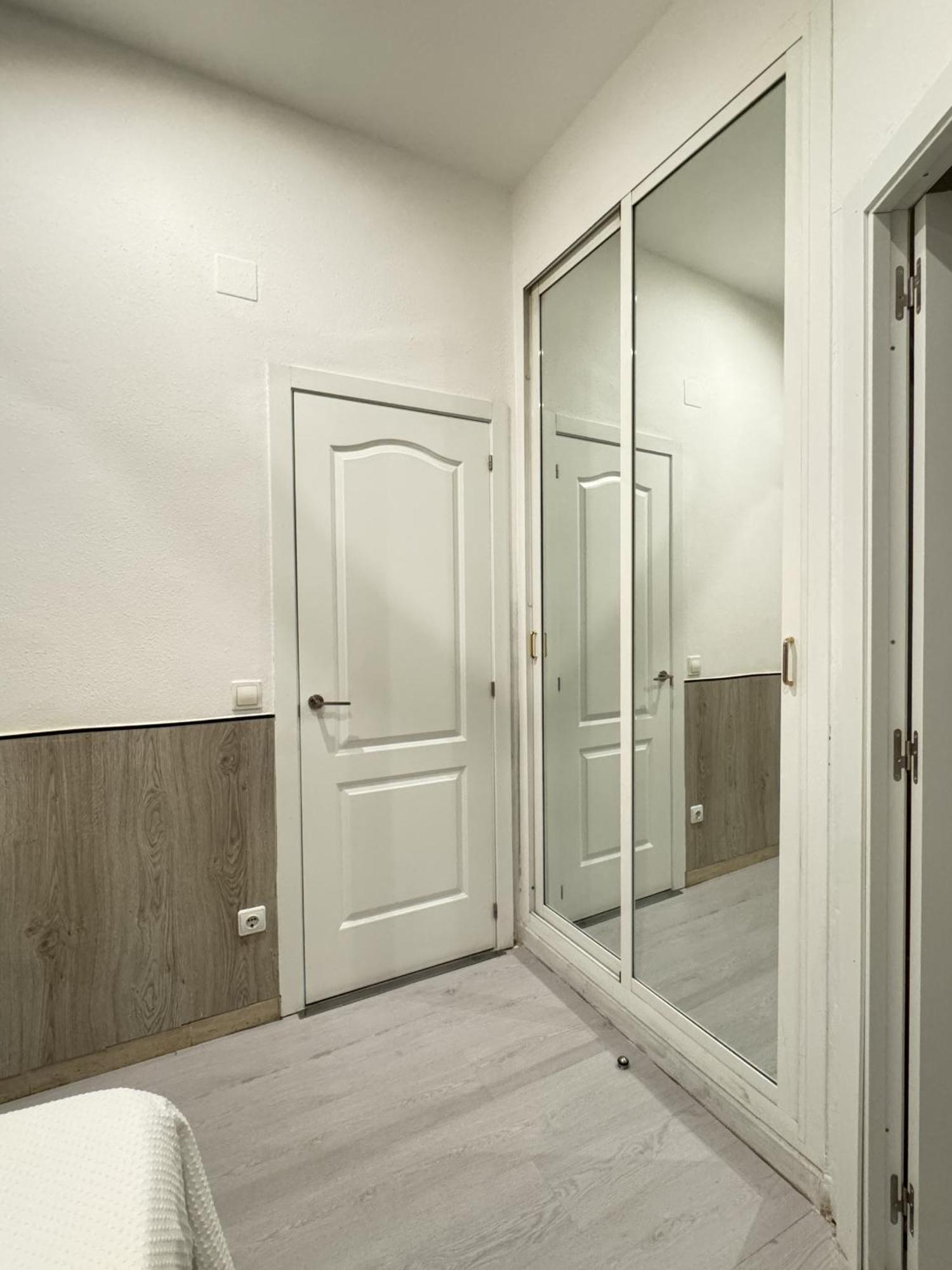 Apartamentos Day Madrid Luna Centro Gran Via Sol Malasana エクステリア 写真