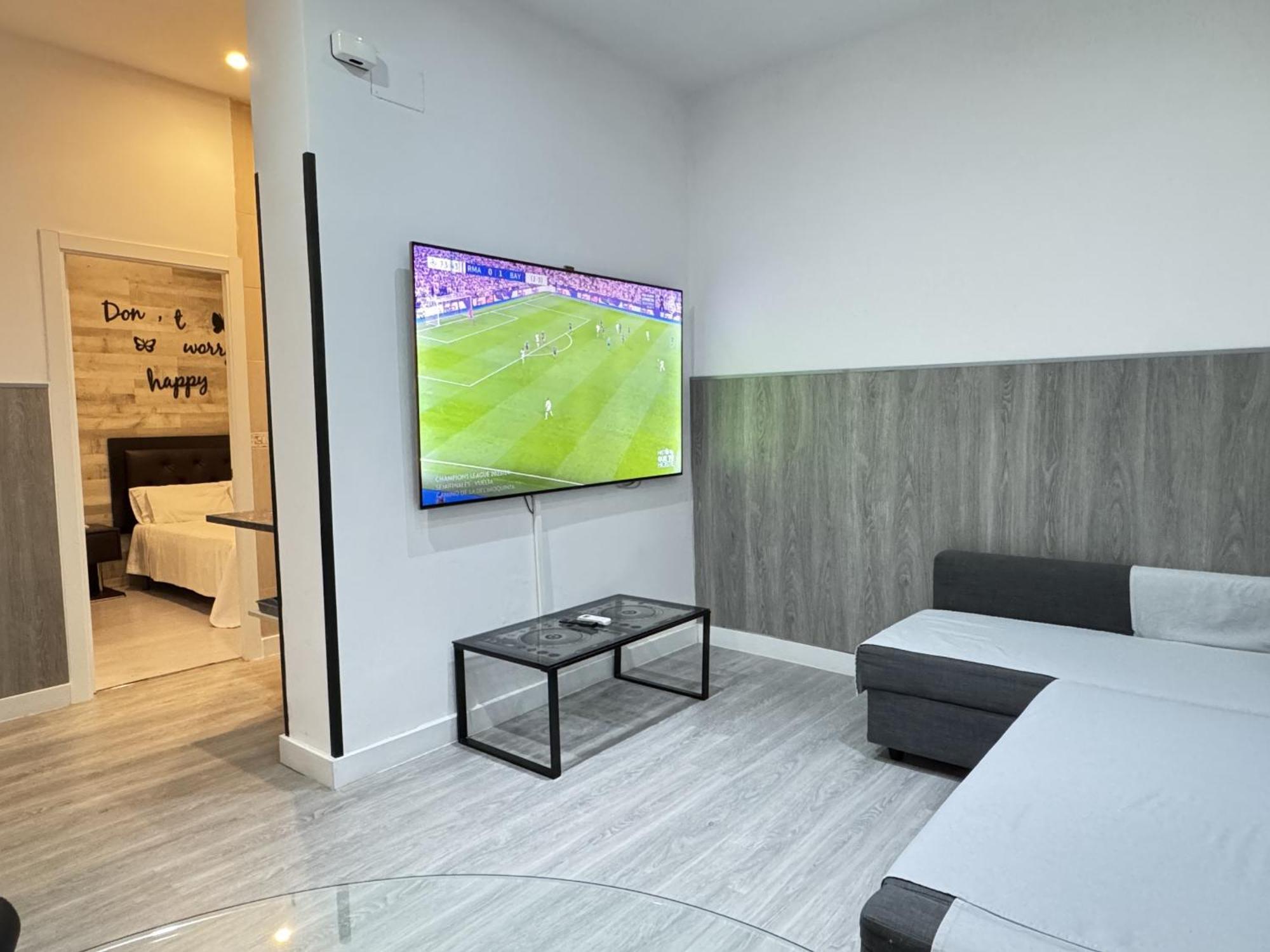 Apartamentos Day Madrid Luna Centro Gran Via Sol Malasana エクステリア 写真